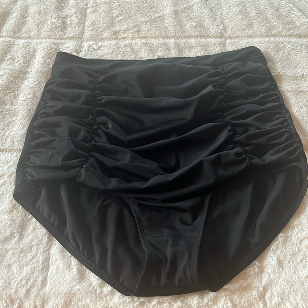 NWT bathing suit bottom size 16